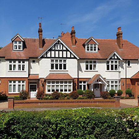 Ditton Lodge Kingston upon Thames  Ngoại thất bức ảnh